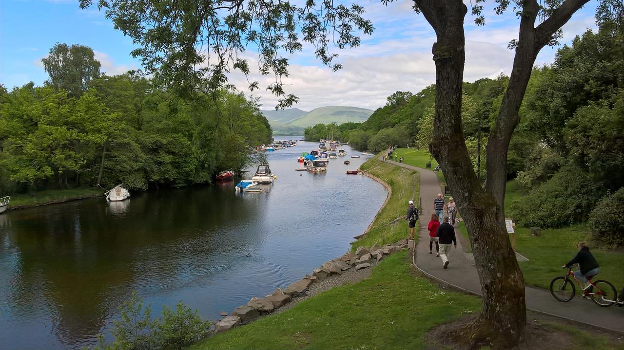 The Waterhouse Inn Balloch Extérieur photo