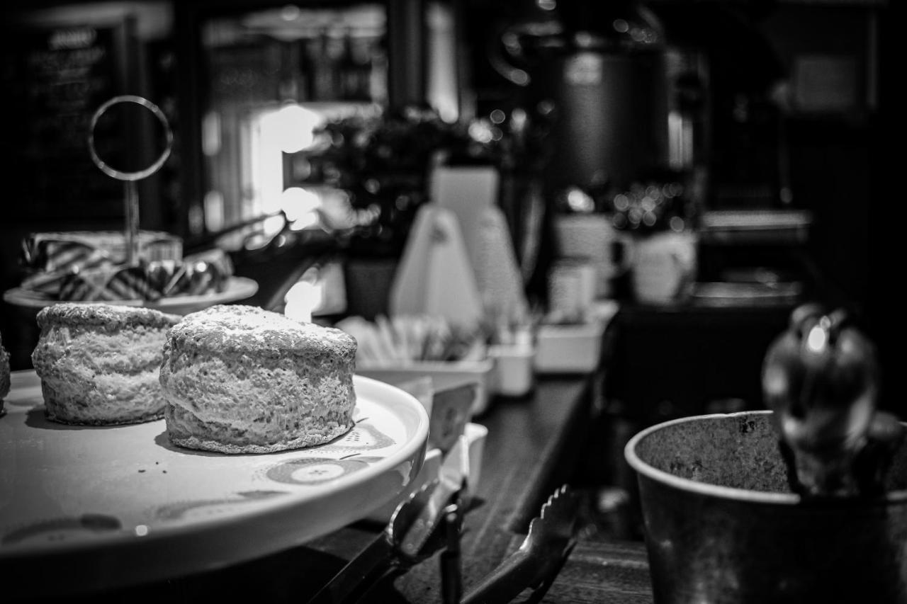 The Waterhouse Inn Balloch Extérieur photo